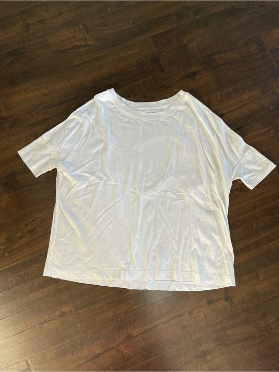 lululemon athletica Tops - LULULEMON Fundamental Oversized White Crewneck Tee Shirt Quick Dry Pima Cotton